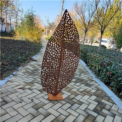 Градински декор Стоманена художествена скулптура