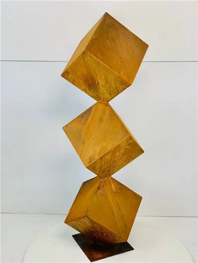 Голяма външна скулптура от стомана Trinity Corten