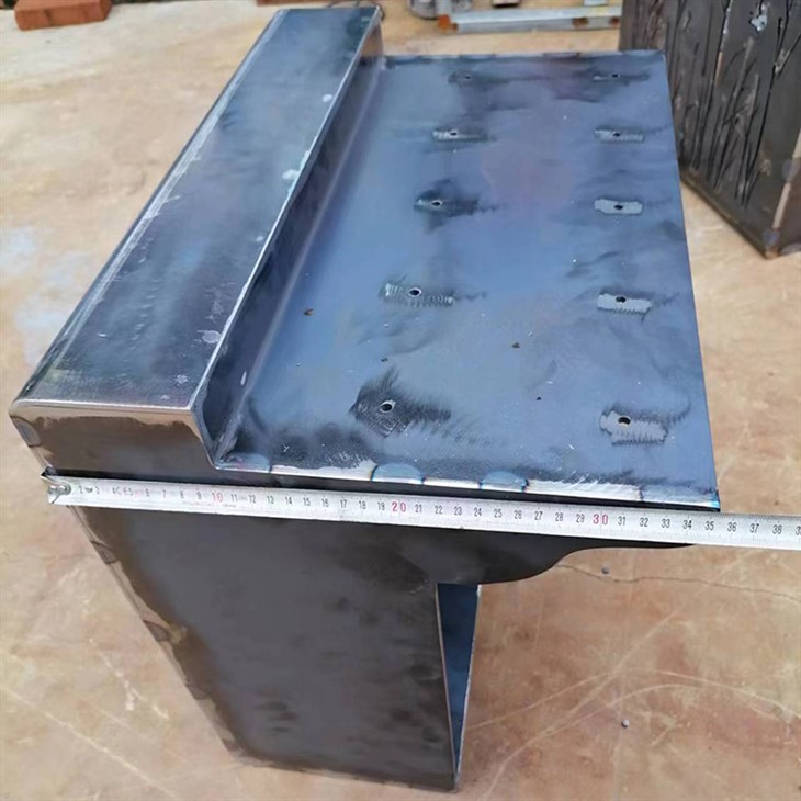 Пейка за крака Corten на открито
