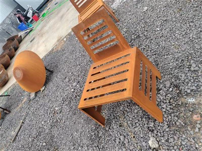 Стоманена пейка Rusty Corten